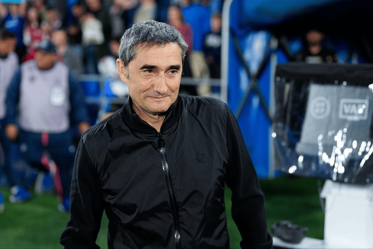 2-0，61岁前巴萨主帅发威：率队2连胜，提前2轮获下赛季欧冠席位